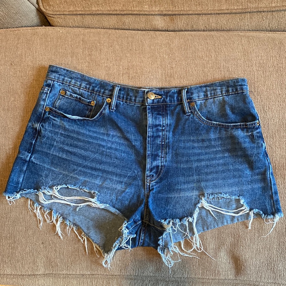 Jessica Simpson blue Jean cut off shorts size 31